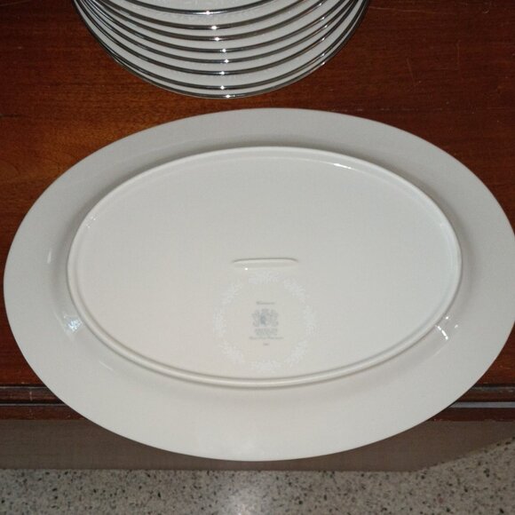 Vintage 12" Oval Serving Platter Winterset by American Royalty 1001 - Picture 4 of 6